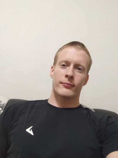  ,   Anton, 32 ,   ,   
