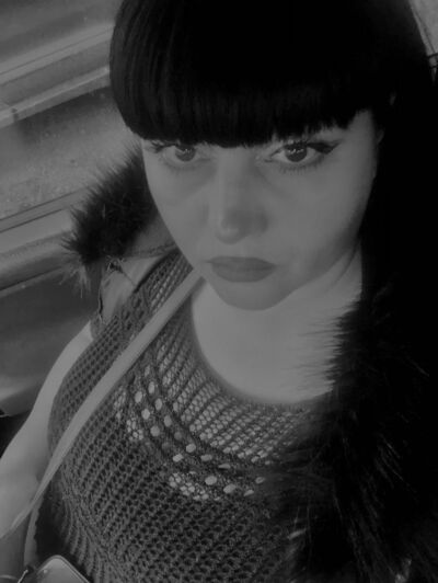  ,   Anna, 37 ,   ,   