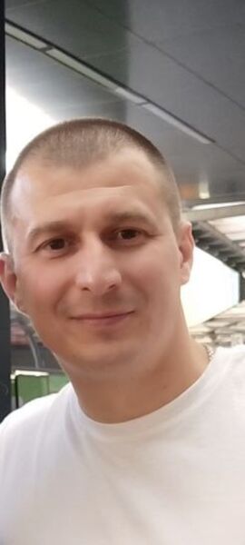  Praha,   Serhii, 35 ,   ,   , c , 