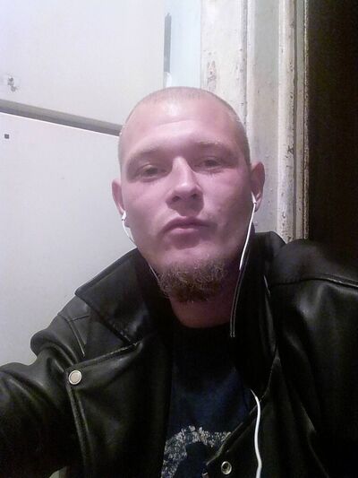  ,   Ian, 37 ,   ,   , c 