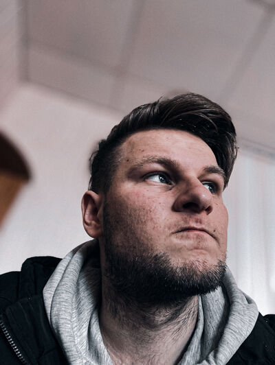  ,   Andrei, 25 ,   