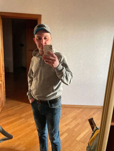 ,   Artem, 32 ,   ,   , c 
