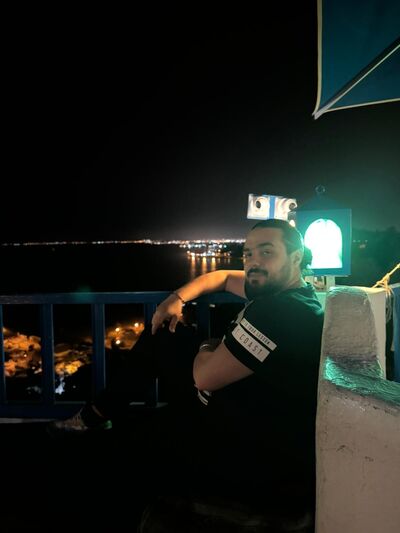  ,   Houssem, 32 ,   ,   