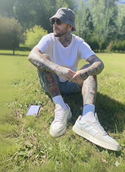  ,   Mark, 33 ,   ,   , c , 