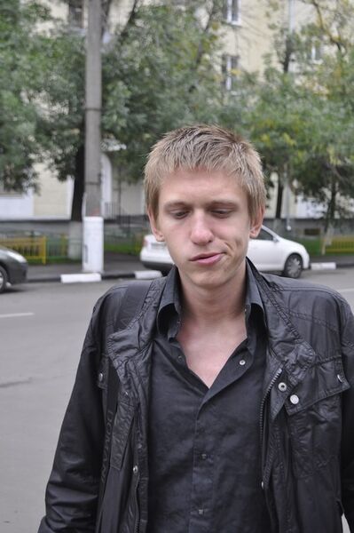  ,   Nik, 33 ,   