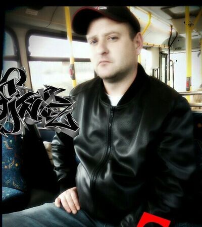  ,   Alex, 42 ,   