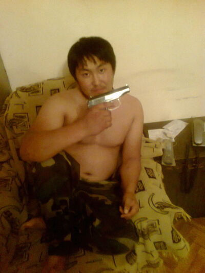  ,   Azat, 35 ,   ,   , c 