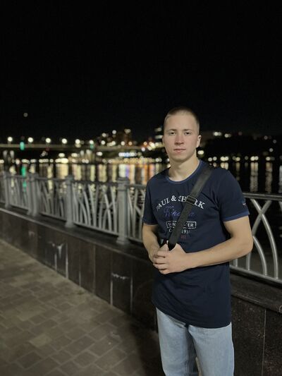  --,   Lev, 22 ,  