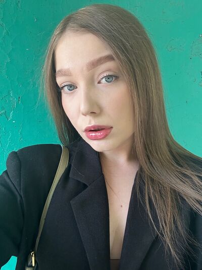  ,   Alice, 24 ,   ,   , c 