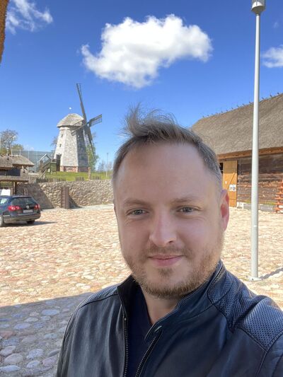  ,   Aleksy, 37 ,   ,   