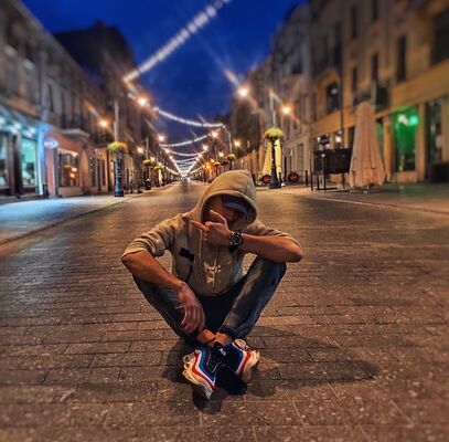  ,   Ruslan, 24 ,  