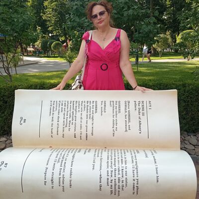  ,   Lara, 49 ,   ,   , c 