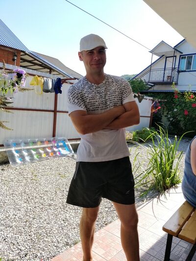  ,   Andrey, 40 ,   