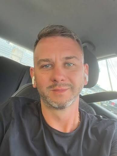  53909154  Viktor, 35 ,    