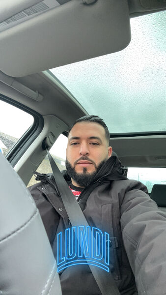  ,   Dali, 29 ,   ,   