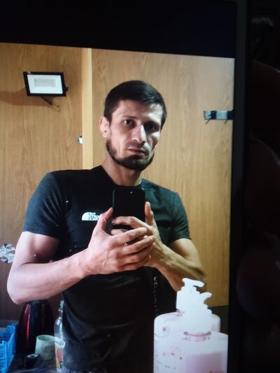  ,   Rasul, 32 ,   ,   