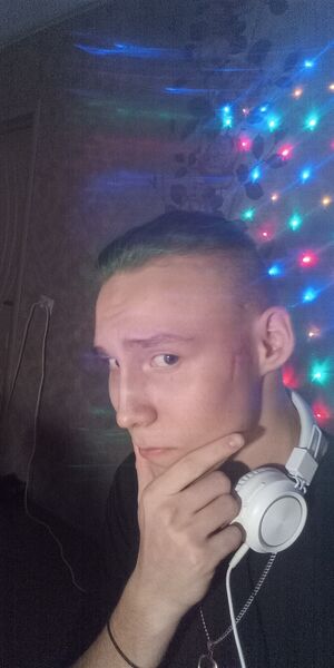  ,   Nikita, 19 ,   ,   