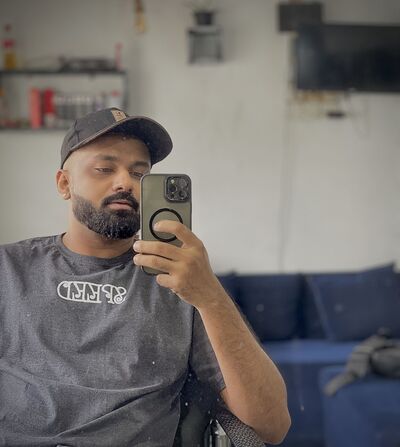  ,   Khalid, 31 ,   ,   
