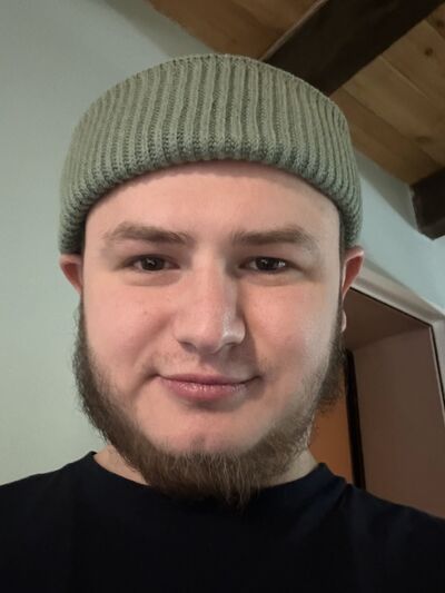  ,   Vladislav, 29 ,   ,   