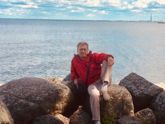  -,   Oleg, 61 ,   