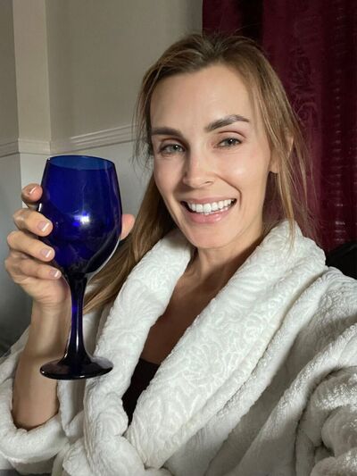  ,   Marie, 41 ,   ,   