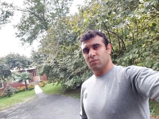  ,   Huseyn, 37 ,     , c 