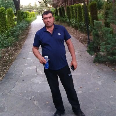  ,   Ali, 42 ,   ,   