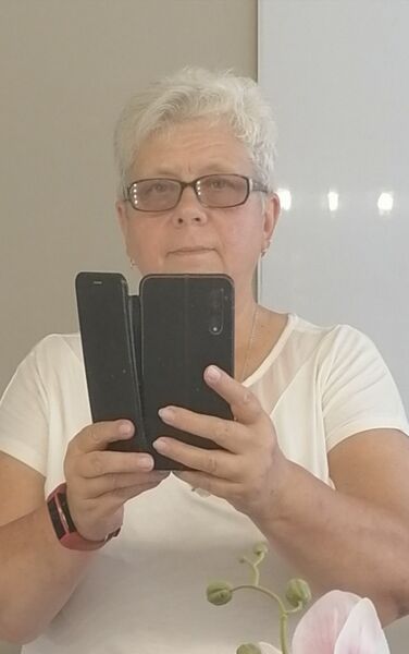  ,   Natasha, 69 ,   c 