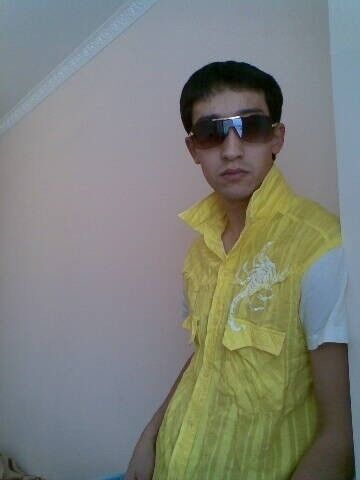  4254844  Yadgarjan, 42 ,    