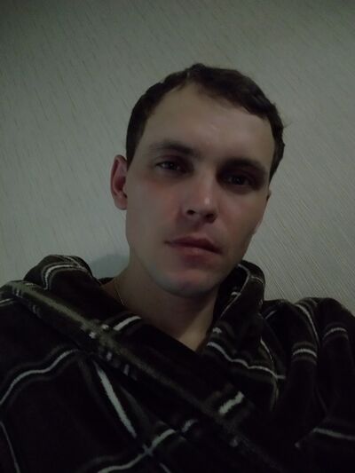  ,   Alex, 35 ,   