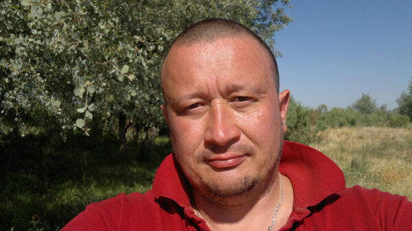  ,   Chmedwed, 52 ,     , c 