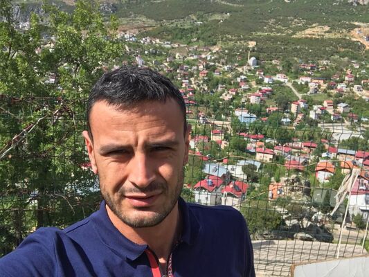  ,   Arjen, 41 ,   ,   