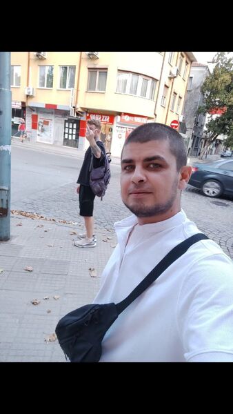  ,   Slava, 32 ,   ,   