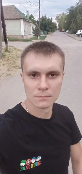  ,   Viktor, 35 ,   ,   