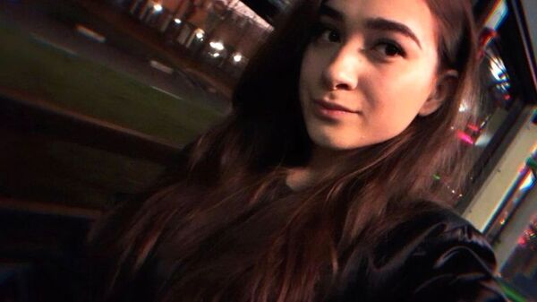  ,   Lena, 25 ,   ,   