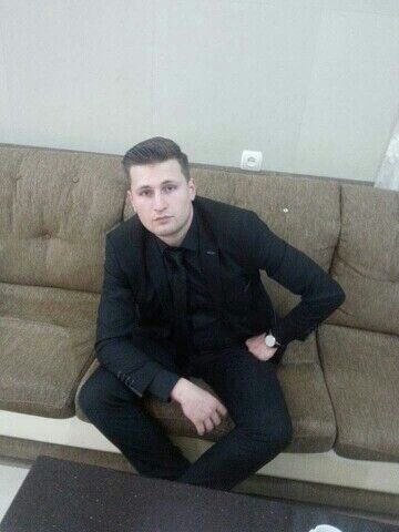  26947354  Ismayil, 33 ,    