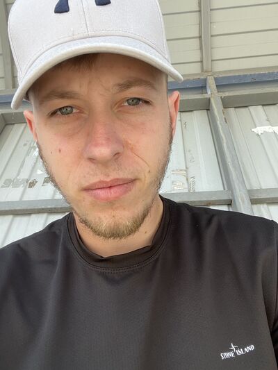  ,   Pasha, 25 ,   ,   