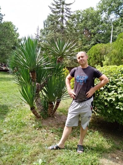  ,   Mikhail, 37 ,   ,   