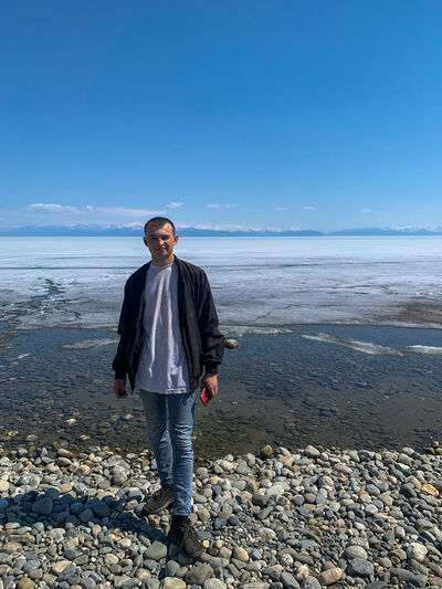  ,   Victor, 25 ,   ,   , c 