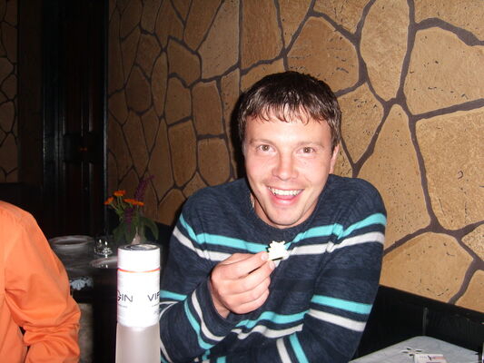  ,   Maksim, 43 ,   ,   , c 