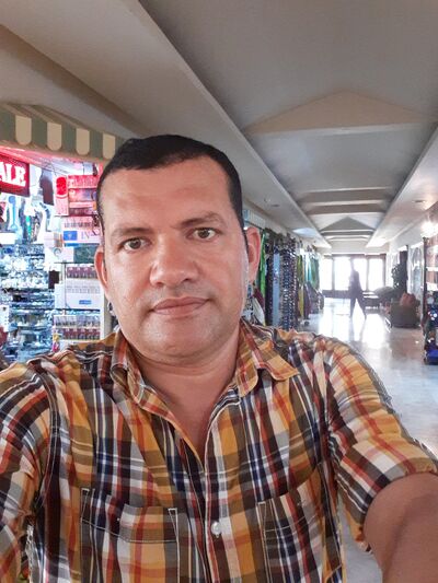  ,   Younes, 51 ,   ,   