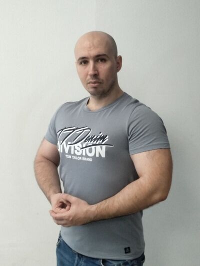   ,   Denis, 38 ,   ,   , c 