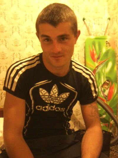  ,   Xyligan, 34 ,  