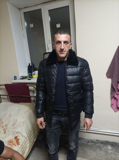  ,   Aro, 29 ,   ,   