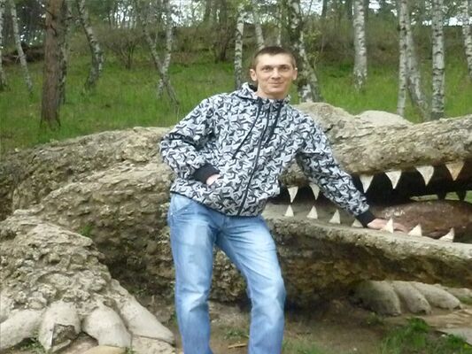  ,   Igor, 44 ,   