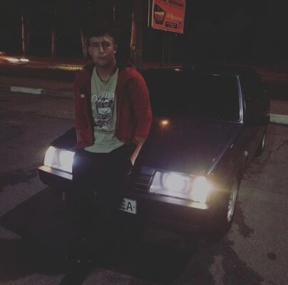  ,   Oleg, 25 ,   ,   , c 