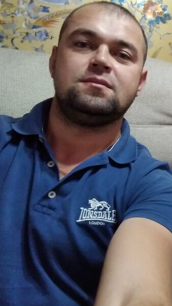  ,   Alex, 41 ,   ,   