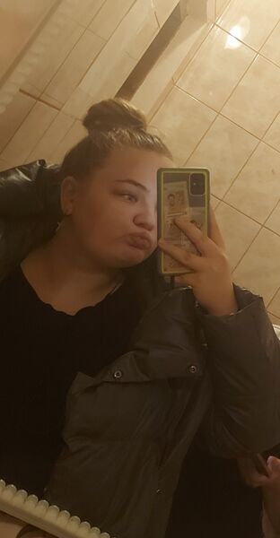  ,   Angelina, 19 ,   ,   