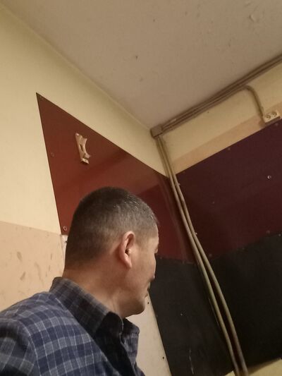  -,   , 44 ,     