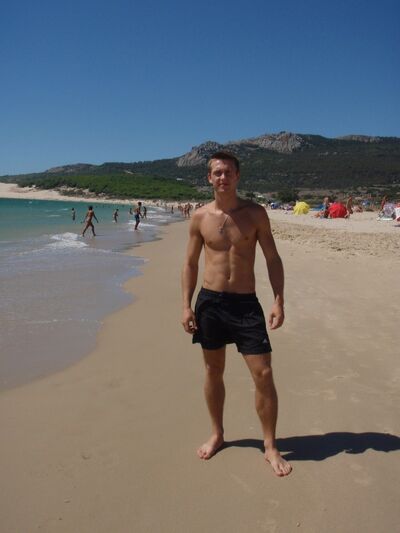  ,   Anton, 37 ,   